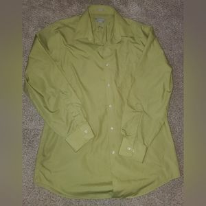 Van Heusen men's button up Shirt